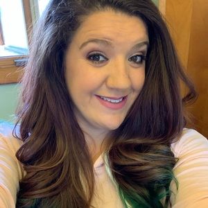 Meet your Posher, Nikki